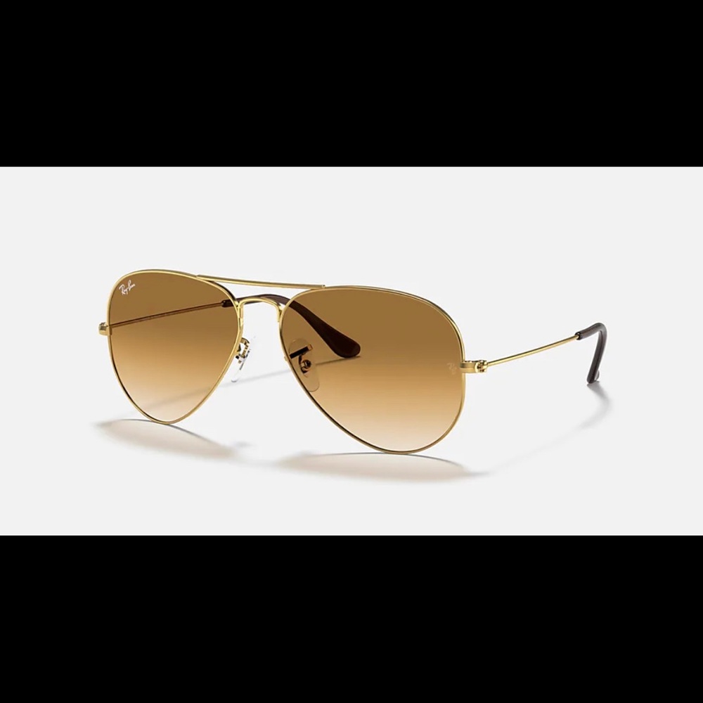 Worn once Ray-Ban 3025 Aviator Gradient Sunglasses